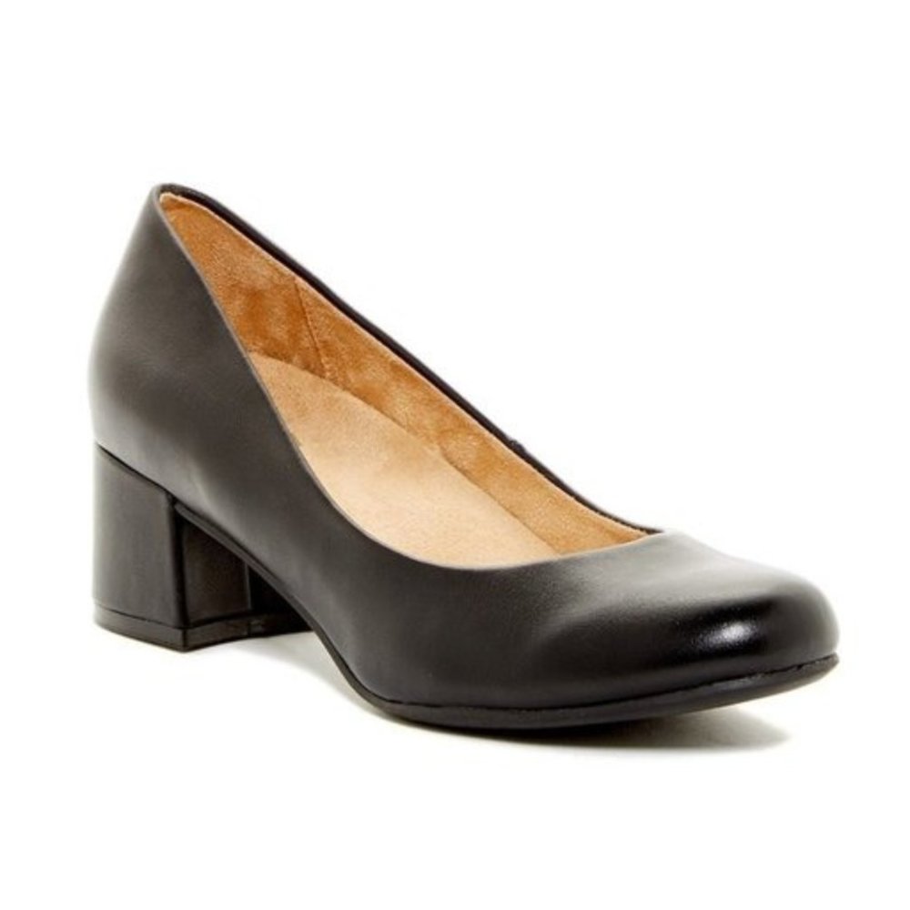 Naturalizer Donelle Black Pumps Size 7